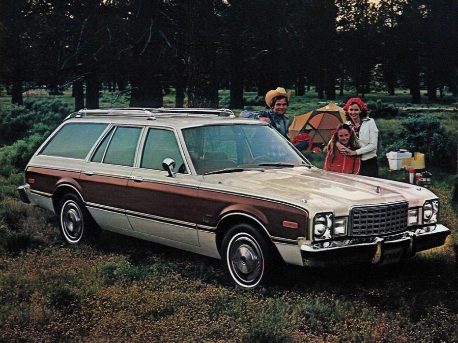  Plymouth Volare Station Wagon 1977 года  (фото 1 из 5)